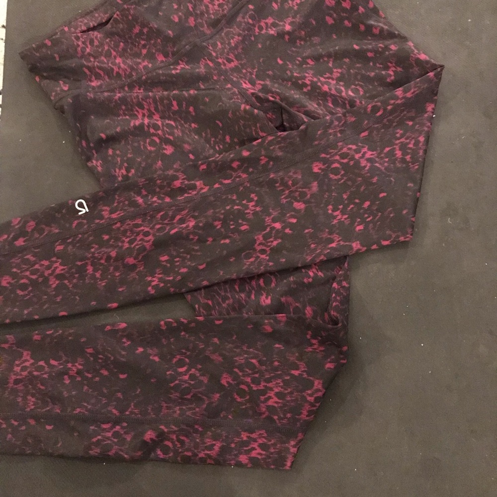 Gap fit yoga pants size small 💙